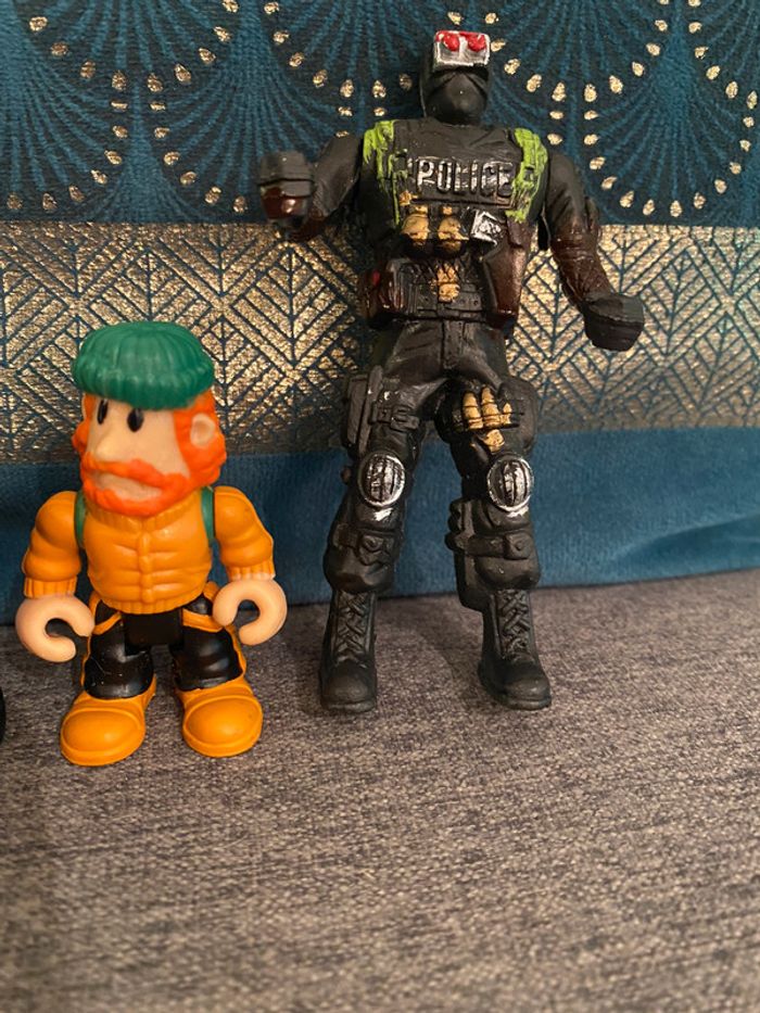 Lot 4 figurines - photo numéro 3