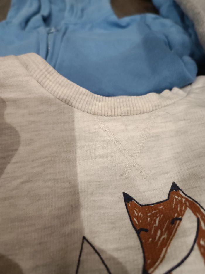 Lot pull 9 mois - photo numéro 3