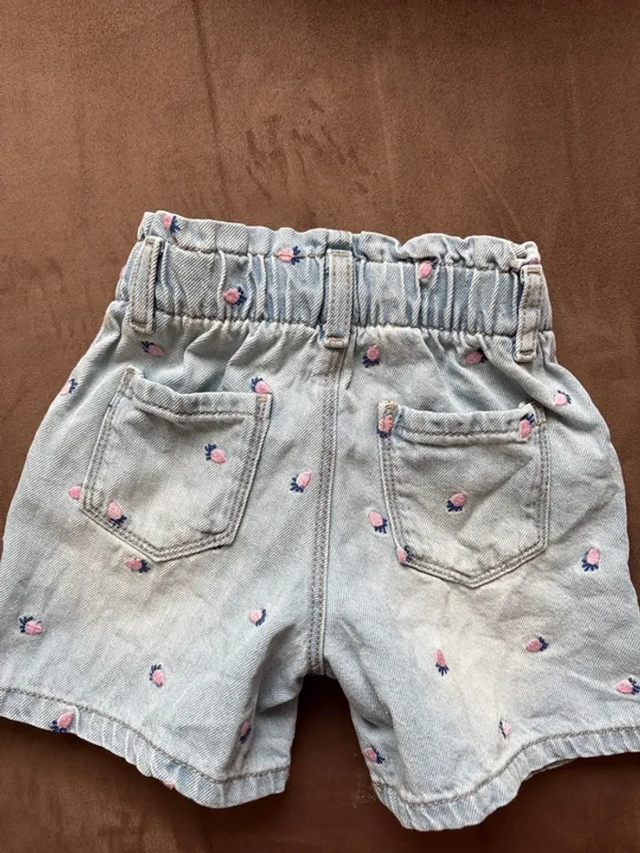 Short en jean portée 2 fois - photo numéro 4