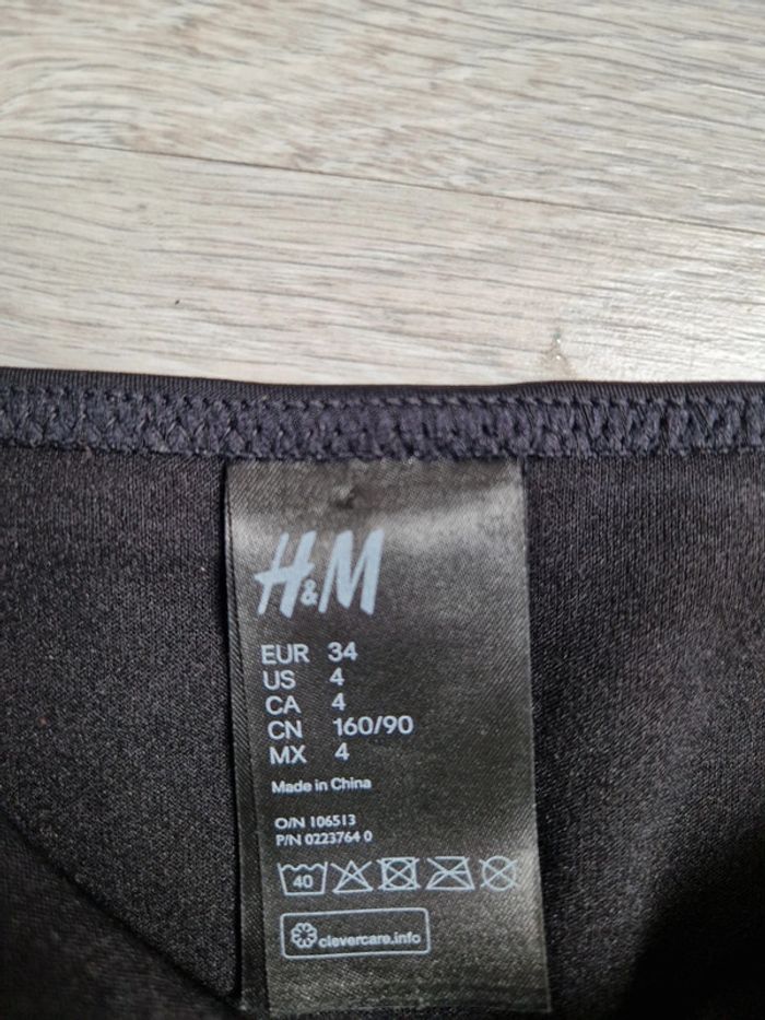 Maillot de bain noir neuf H&M avec fleurs haut 36 et bas 34 - photo numéro 5