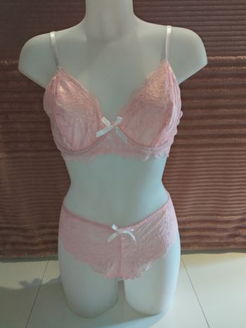 Ensemble sous vêtements / Tanga rose