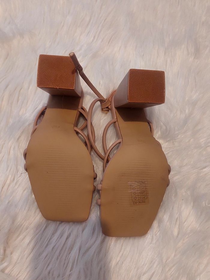 Chaussure à talon - photo numéro 3
