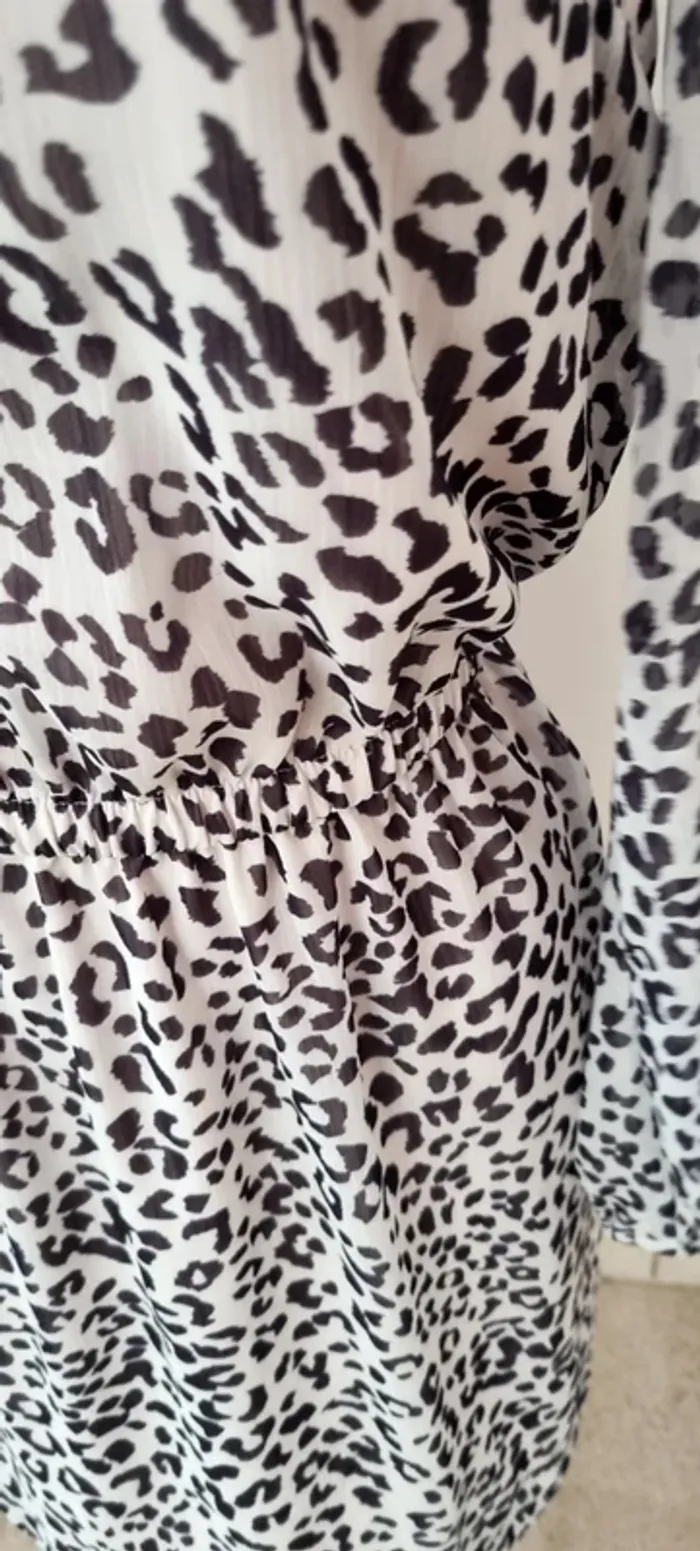 Robe courte léopard noire et blanche kookai 36 - photo numéro 6