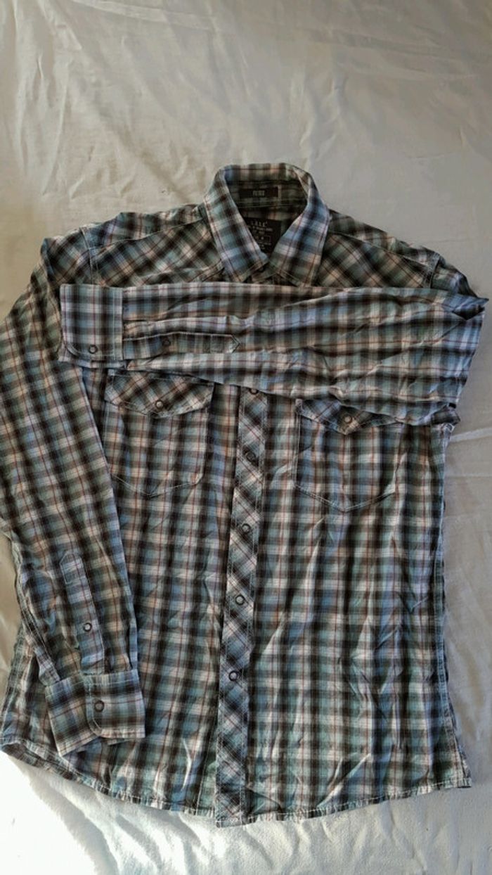 Chemise - photo numéro 2