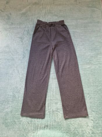 Très joli pantalon 12 ans 153.158 cm