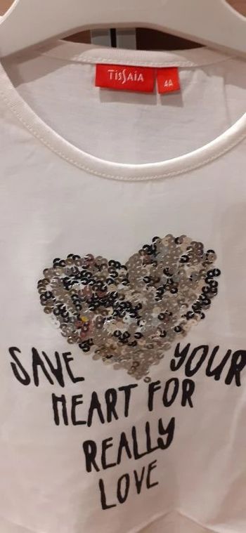 t-shirt avec strass