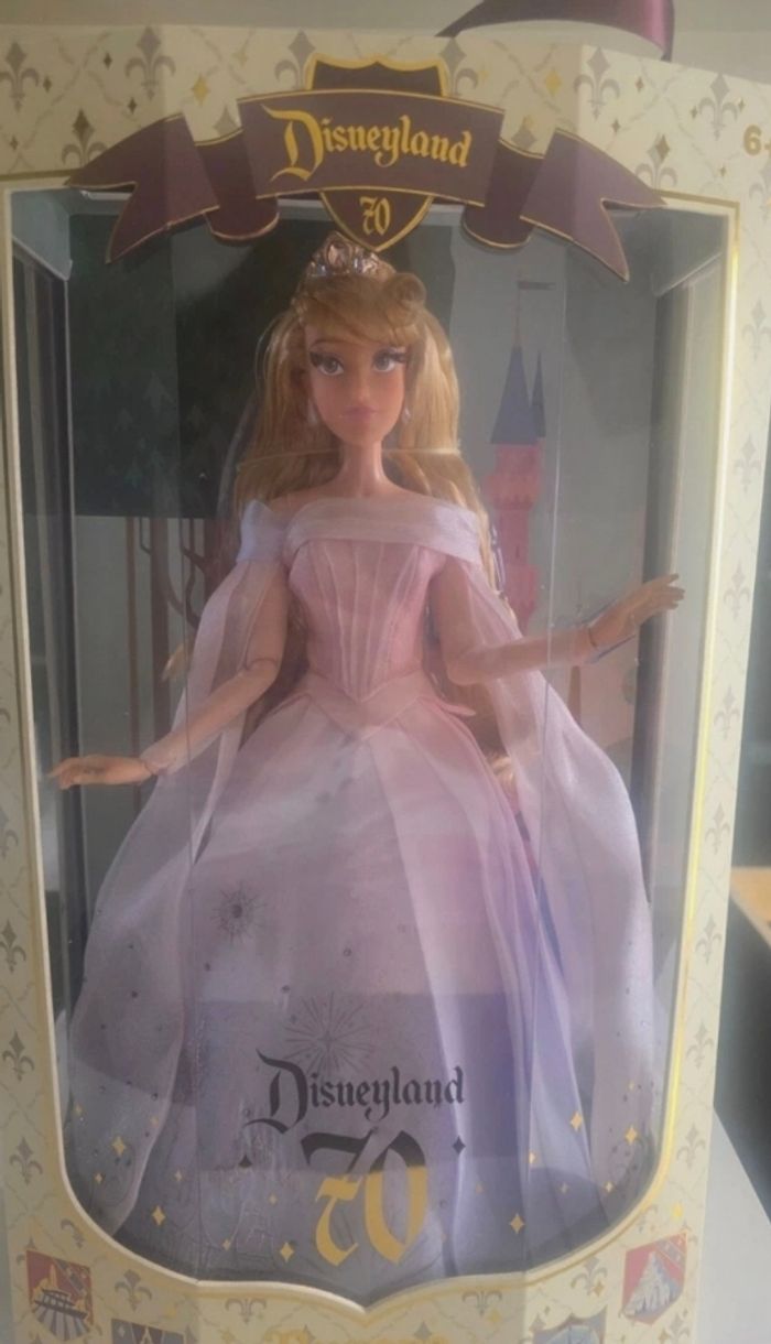 Poupee diney Aurore edition limitee (poupee de collection)