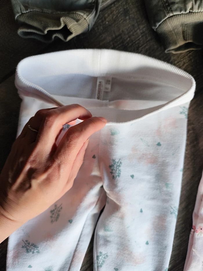 Lot de 4 pantalons jogging et autre 🤟 - photo numéro 3