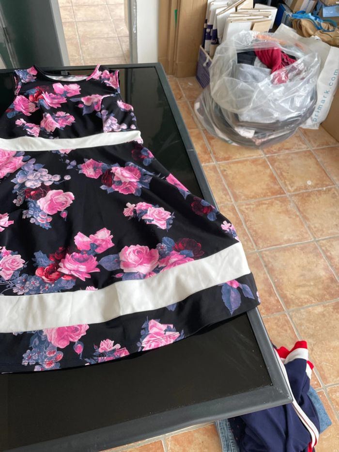 Robe fleurie de la marque Shein en taille L - photo numéro 5