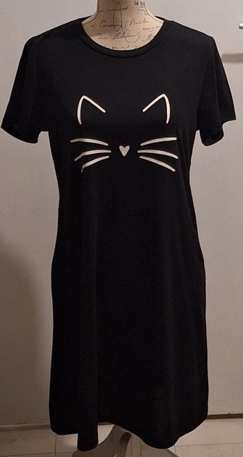 Chemise de nuit noire imprimée tête de chat