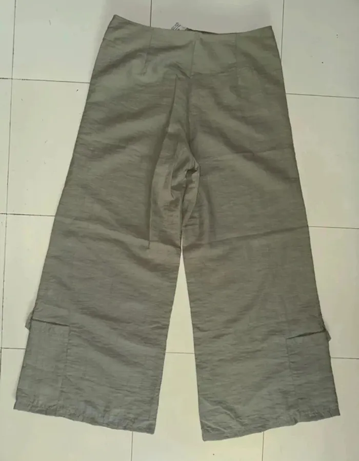 Magnifique pantalon kaki neuf Taille38 Berverly - photo numéro 4