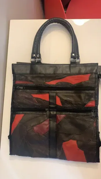 Sac en cuir neuf