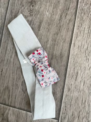 Bandeau gris in extenso