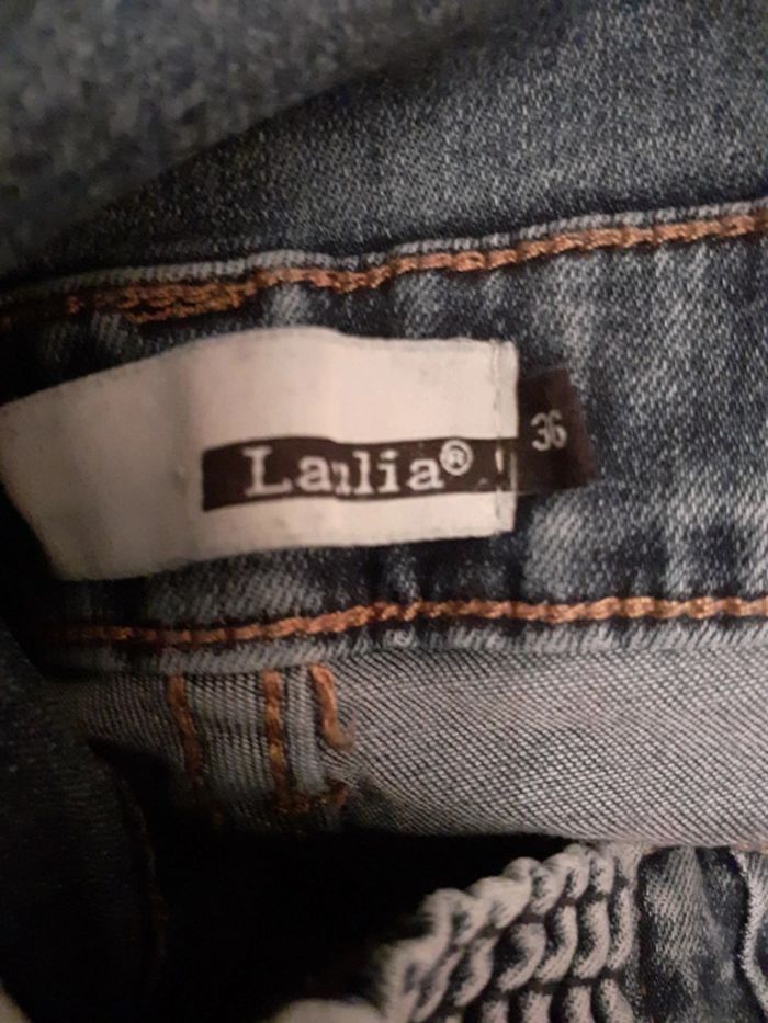 Jeans bleu  taille montante - photo numéro 15