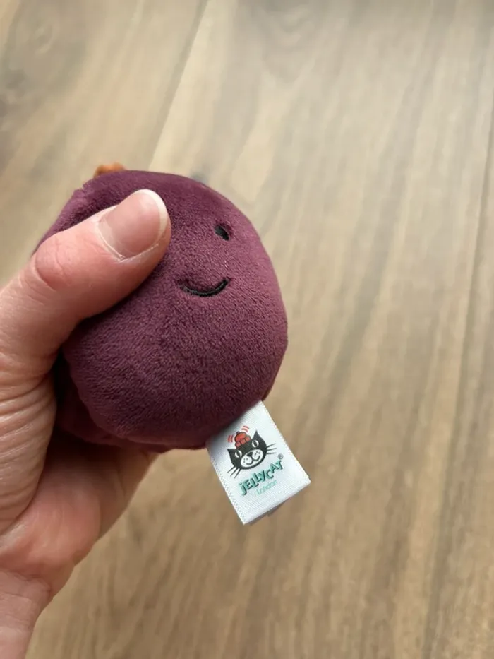 Prune jellycat - photo numéro 3