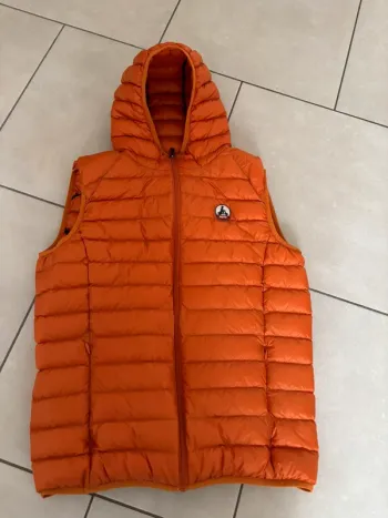Doudoune sans manche modèle Pat