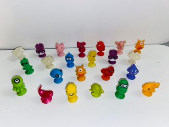 Lot figurines monstres