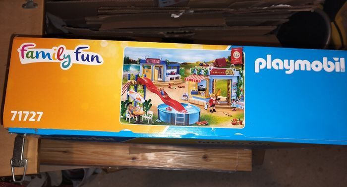 Boite neuve playmobil camping 71727 - photo numéro 3