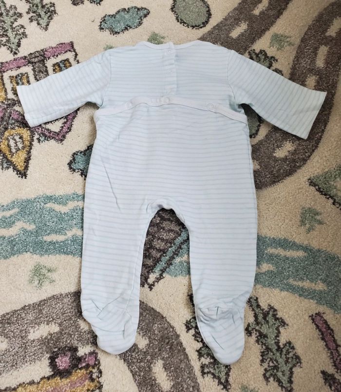Pyjama 👶🏼 - photo numéro 2