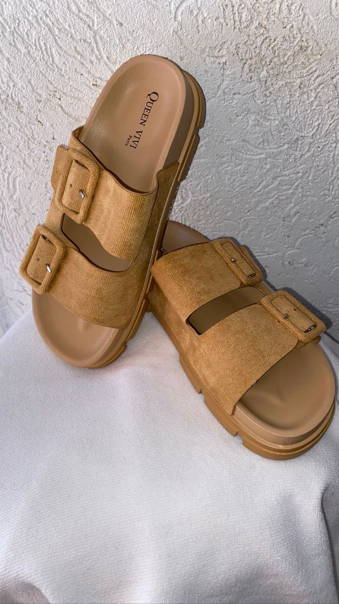 Sandales neuves (sandale mule à brides )