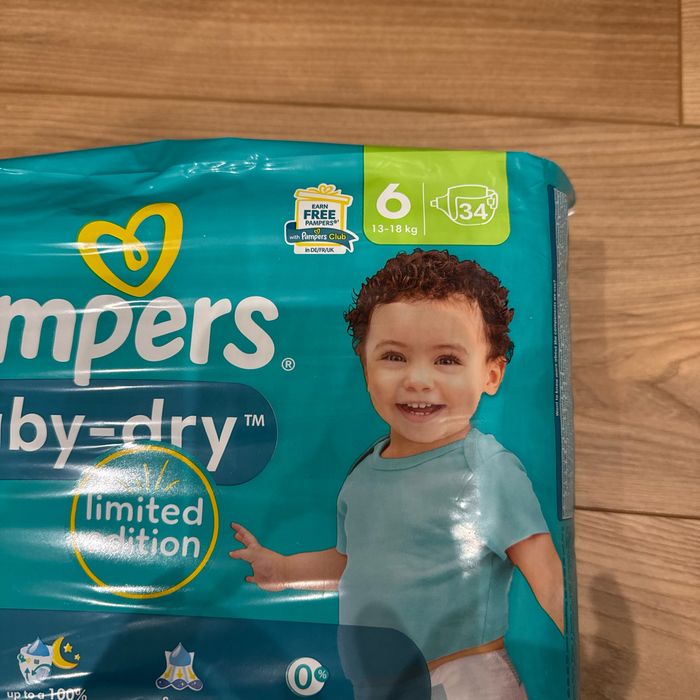 Pampers couché taille6 - photo numéro 2
