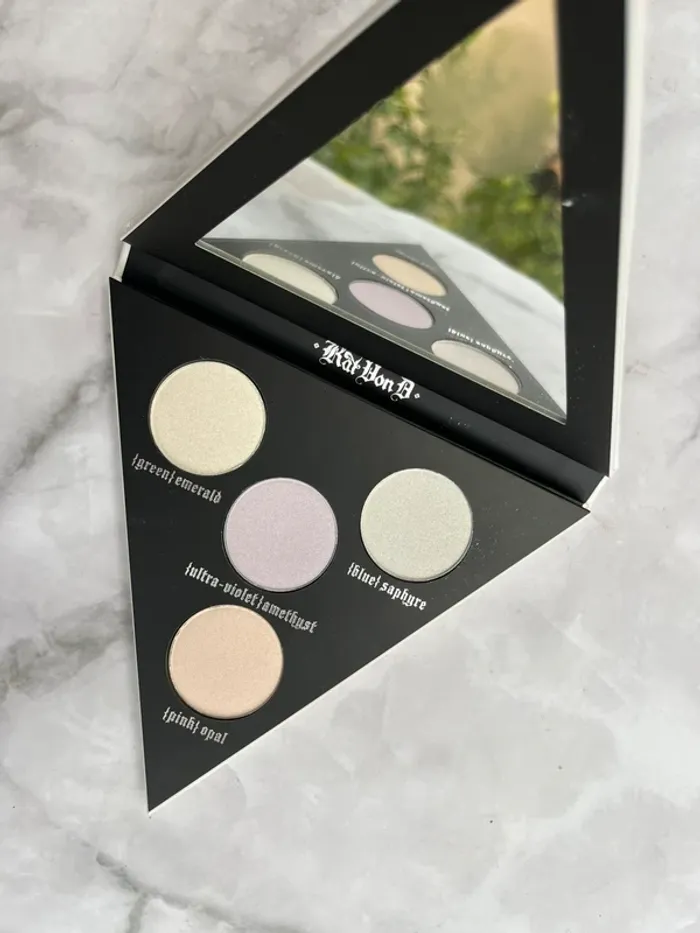 Kat von D - Palette Alchemist highlighter holographic - photo numéro 5