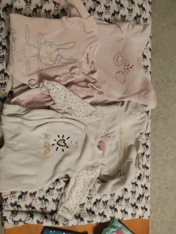 Lot 4 pyjamas
