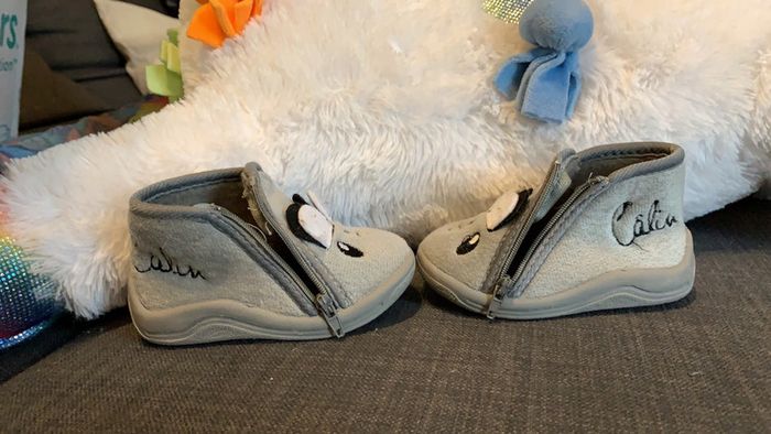 Chaussons gris petite souris pointure 20 - photo numéro 4
