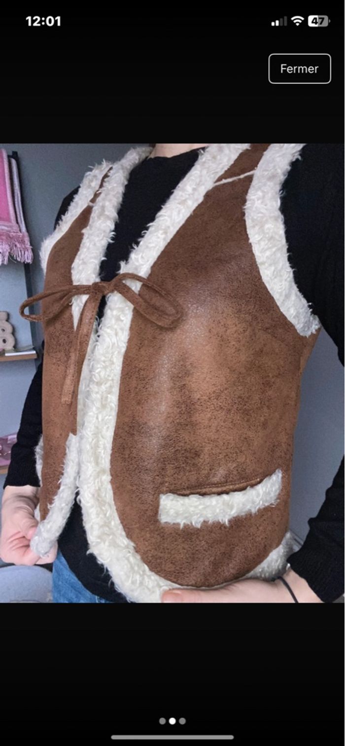 Gilet sans manche fourre marron taille s
