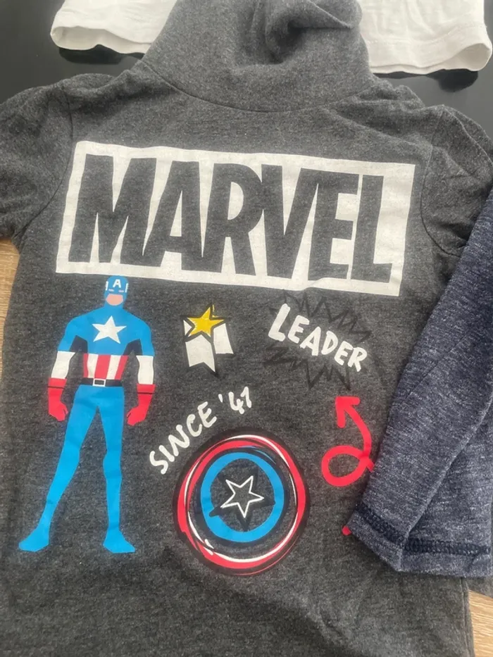 Lot t-shirt manches longues 5 ans - photo numéro 2