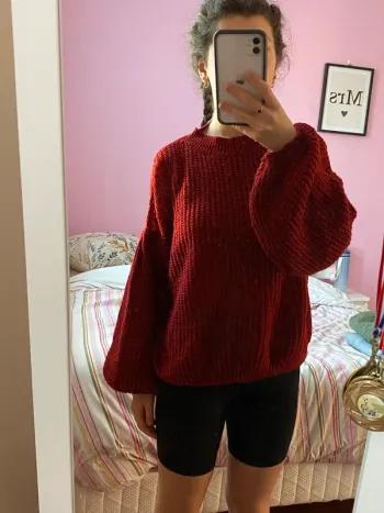 pull en laine rouge