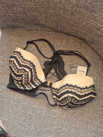 Soutien-gorge beige et noir taille 80B Undiz Neuf