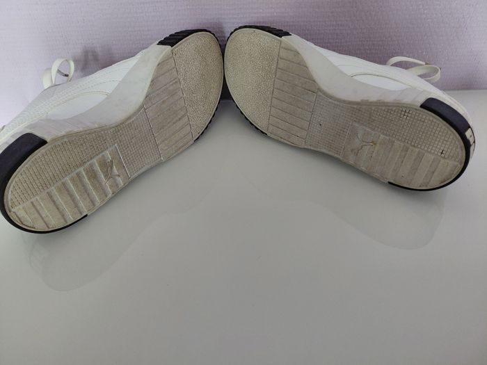 Baskets Puma blanche et noire - photo numéro 5