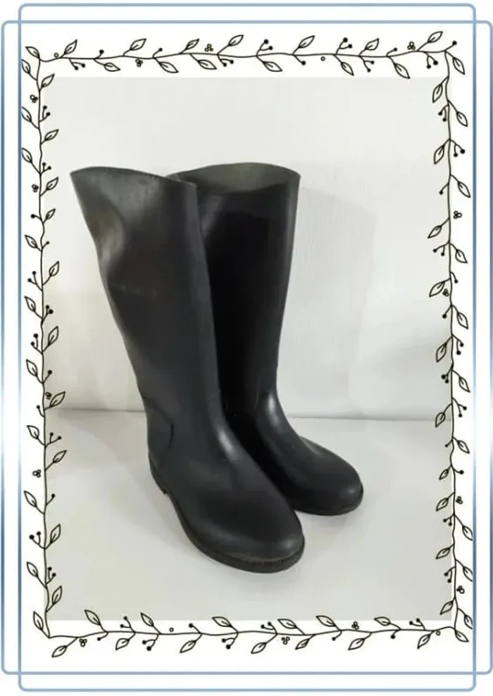 Bottes en caoutchouc enfant enssensole, taille 29, bon état mais quelques traces