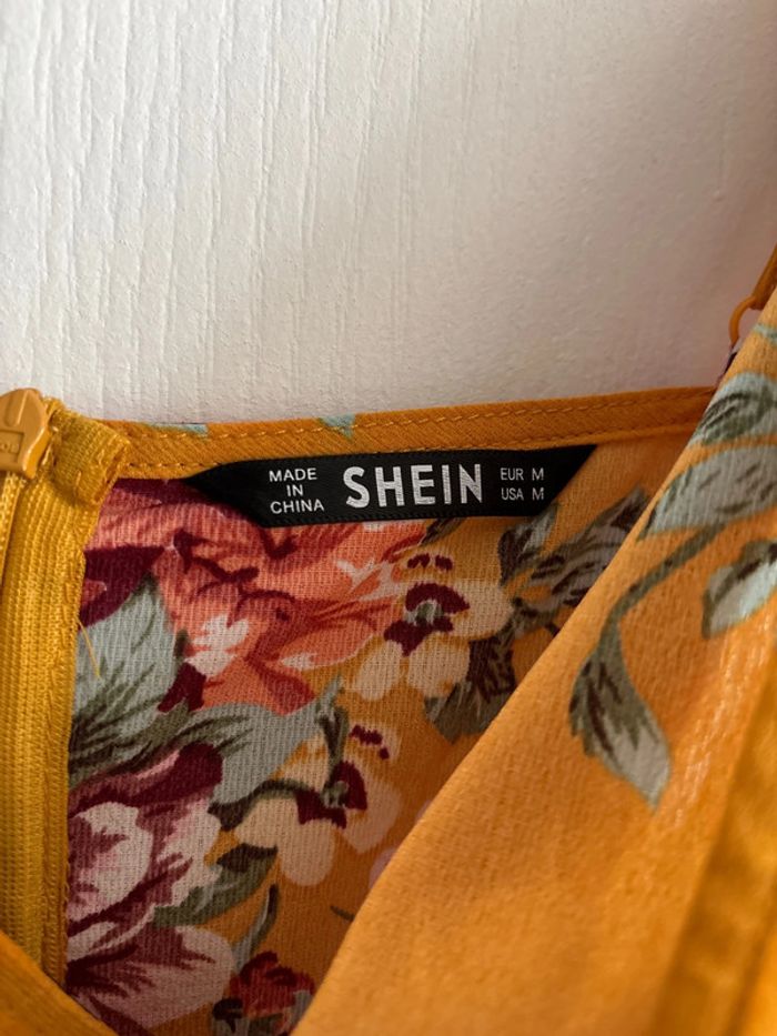 Robe fleurie jaune taille M + ceinture - photo numéro 3