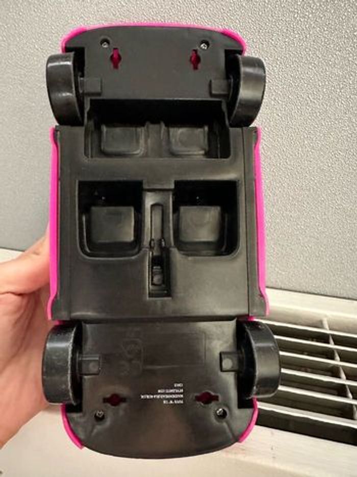 Voiture poupée - photo numéro 5