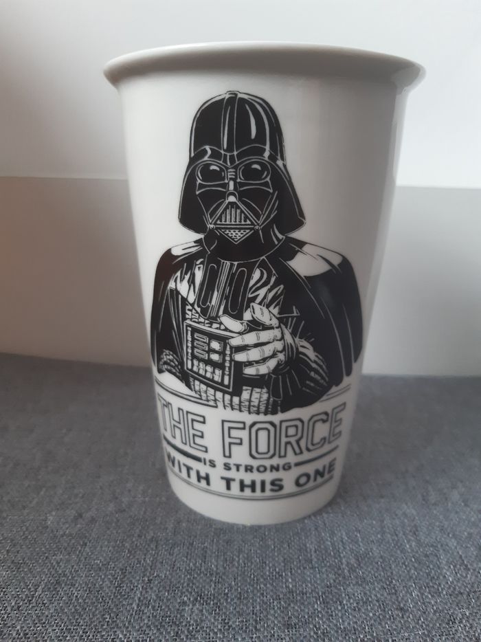 Tasse Star Wars Dark Vador : The force is strong with this one - photo numéro 4