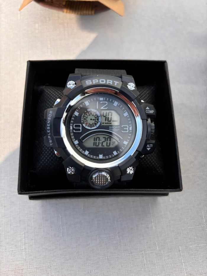 Coffret montre homme cadeau numérique waterproof bracelet