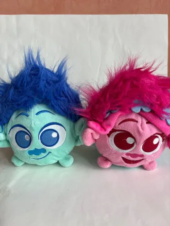 Peluches trolls