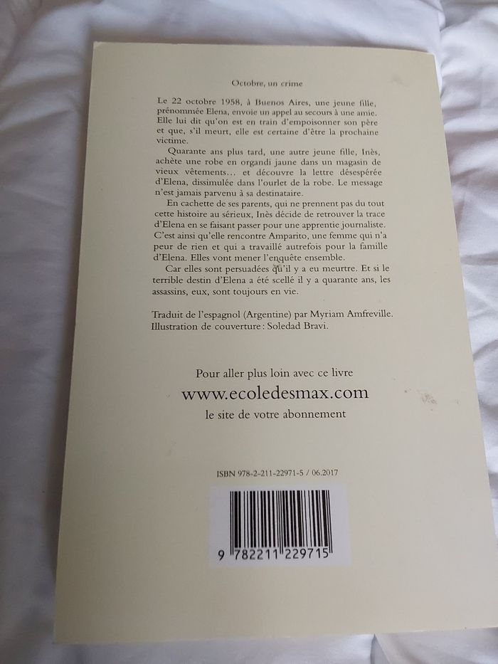 Livre enfant titre Octobre,  un crime - photo numéro 3