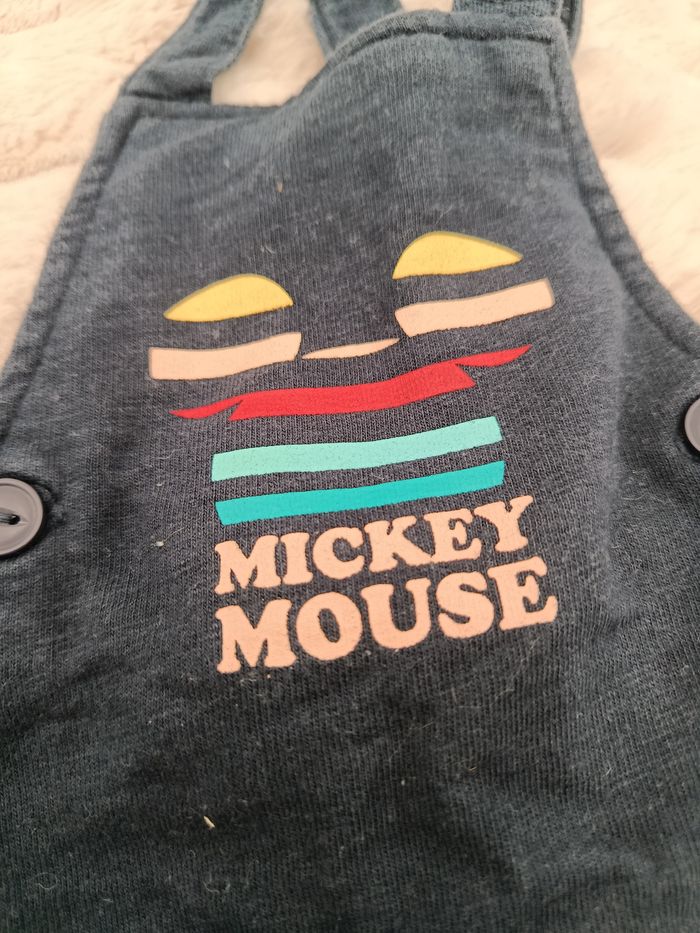 salopette 1 mois - photo numéro 3