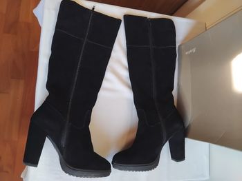 Bottes hautes en daim noir BATA - Taille 39