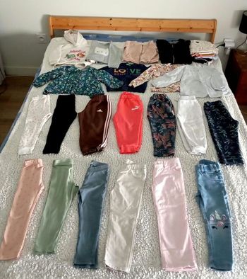 Lot 29 vêtements automne hiver fille 3 ans