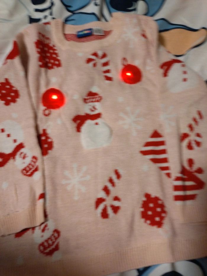 Pull lumineux - photo numéro 4