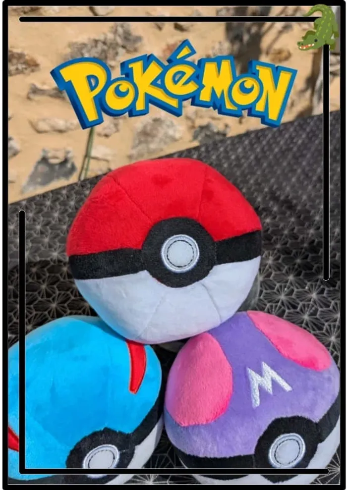 Pokéball en peluche rouge