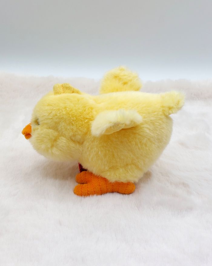 Petite peluche doudou poussin jaune orange TRUDI yeux durs longueur 16 cm - photo numéro 2