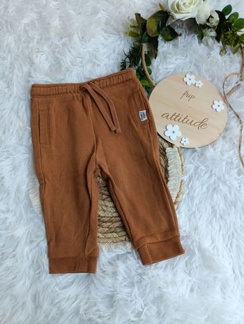 Pantalon survêtement 6 mois